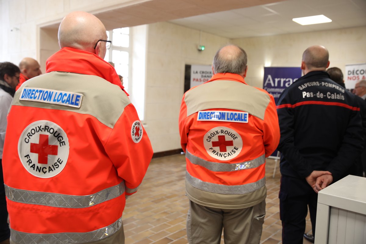 <a href="/CroixRouge62/">CroixRouge62</a> <a href="/CroixRouge/">Croix-Rouge fr</a> Signature d'une convention entre la Communauté Urbaine d’Arras et <a href="/CroixRouge62/">CroixRouge62</a>  afin que l’association intervienne :
➡️ En complément des dispositifs de secours.
➡️ Suite à des sinistres météo ou accidentels (aide ou nettoyage de maisons, porte à porte).