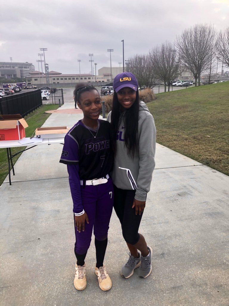 Thank you to all the coaches and players at the LSU camp! I learnt so much I had a blast! 💜💛🐅#GeauxTigers #LSUSbCamp <a href="/BethTorina/">Beth Torina</a> <a href="/LLefty18/">Lindsay Leftwich</a> <a href="/HWDobson/">Howard Dobson</a> <a href="/LSUsoftballcamp/">LSU Softball Camps</a> <a href="/LSUsoftball/">LSU Softball</a>