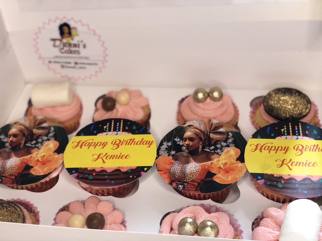 DunnisCakes's tweet photo. Cuppies๐๐
Comes in boxes of 6 and 12 at an affordable price! Send that Dm now,ps: it doesnโt have to be your birthday before you can have cupcakes! Chop the life of your head my dear๐ค๐
#ifebakers #oui #oaubakers #oau #thepolyife #osunstate https://t.co/wh4Oq1D4i3