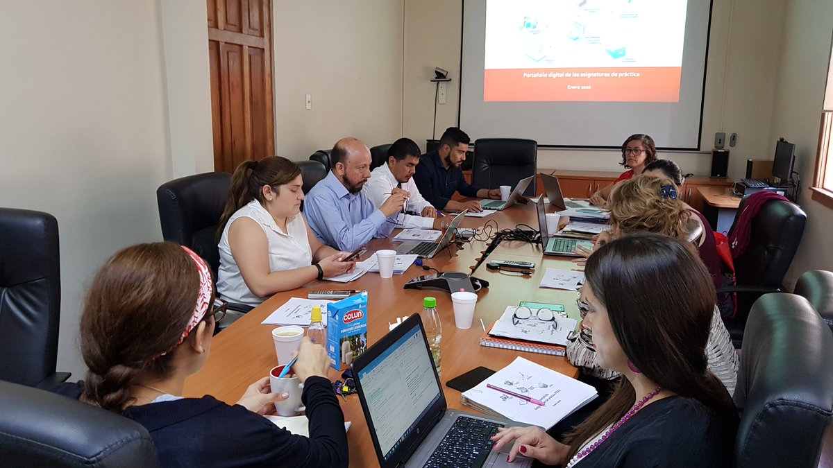 AnaHenriquez's tweet photo. En jornada de trabajo sobre Prácticas Pedagógicas en Facultad de Educación #UDLA.
🔸️Prácticas reflexivas
🔸️Portafolio de evidencias de Prácticas
🔸️Sistema de evaluación de Prácticas Pedagógicas 

#Pedagogía #Educación @UDLA_CL @FeduUdla https://t.co/BFU64x7HOt