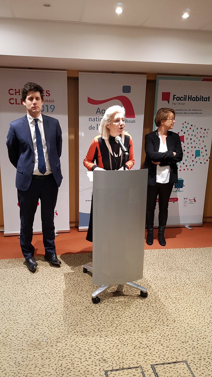RoselyneConan's tweet photo. Voeux de l'#Anah en présence de #JulienDeNormandie. Des objectifs sur le nombre de logements rénovés depassés. Une année 2020 qui s'annonce tout aussi prometteuse. Des remerciements adressés aux partenaires comme l'@Anil_Officiel qui contribue notamment à  @FacilHabitat https://t.co/FArA9uSeJM