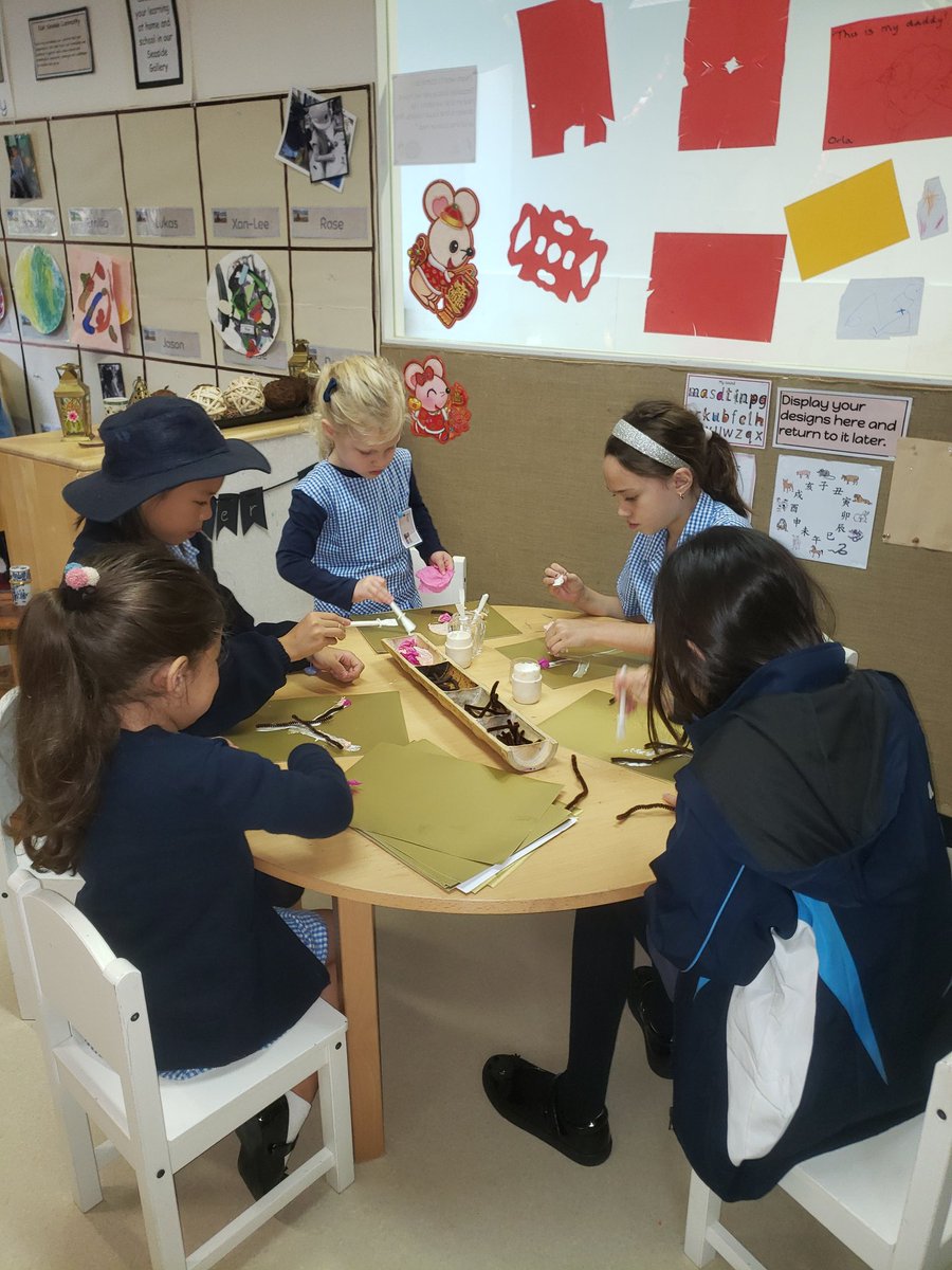 Thank you to our Year 4 buddies for coming to learn with us this morning!