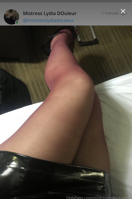 Did you see the new hot photo set? I just love #silkstockings.  https://t.co/sex5ruD5nD #OnlyFans  #MistressLydiaD<a href="/tag/footworship"class="tags"><span>#footworship</span></a><a href="/tag/bodyworship"class="tags"><span>#bodyworship</span></a><a href="/tag/feetpic"class="tags"><span>#feetpic</span></a><a href="/tag/silkstockings"class="tags"><span>#silkstockings</span></a>