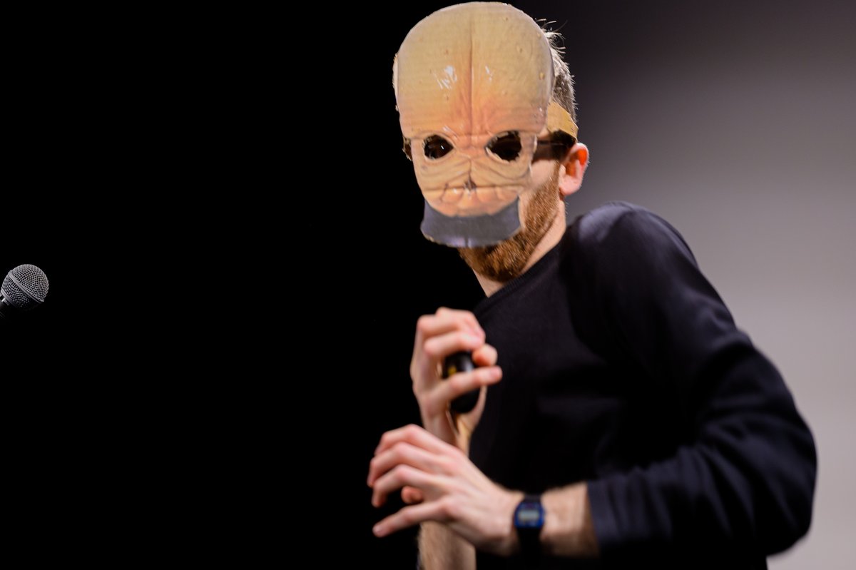 straightupprods's tweet image. @markandhaydn #OnScript @rhiannoneshaw #Snail @haydn_jenkins #Cantina @WillPenswick #Poet. We are back @landor_space on February 21. Tickets already shifting =&amp;gt; bit.ly/str8upcomedy. 2/2