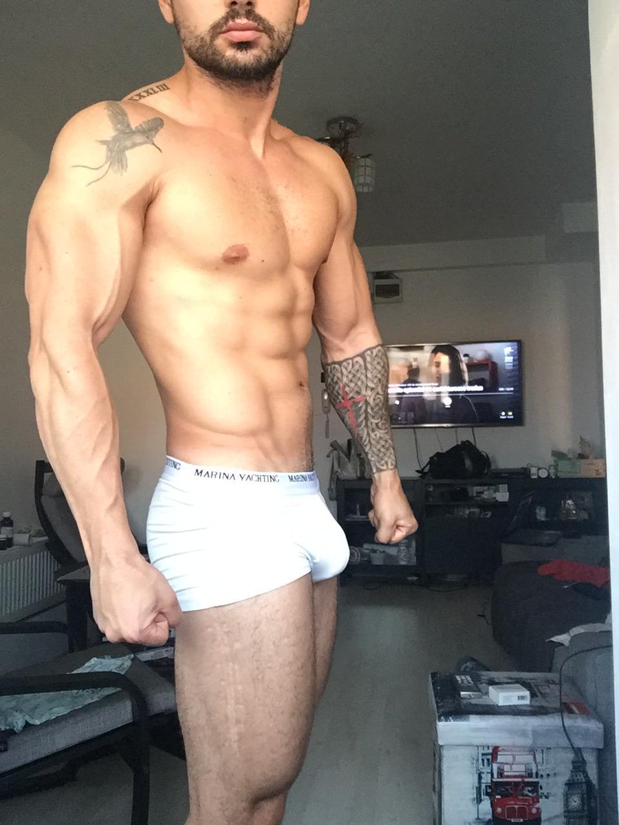 AngeloMuscle00's tweet photo. https://t.co/1ahxxxSRxr to lose the briefs https://t.co/zJ7B1N2ZvF