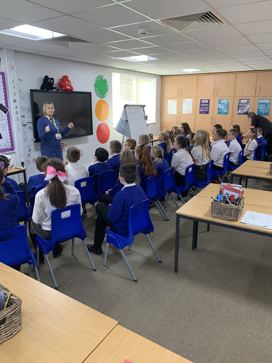 SimpsonsLane6C's tweet photo. This afternoon Year 6 have a special visitor to discuss the importance of personal hygiene @SimpsonsLane they are receiving some gifts as well https://t.co/l15yTqf2t8