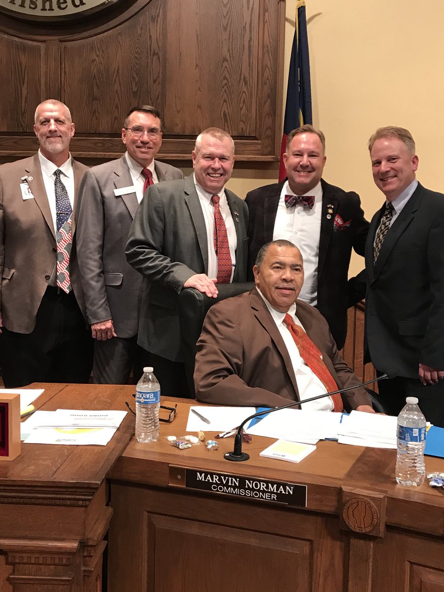 Proud to stand with my sheriff Darren Campbell and my County Commissioners as Iredell Co. passes a resolution to become a Constitutional County. Also proud of the large crowd of Patriots who came out to support this resolution. #iredellstrong #handupnothandout