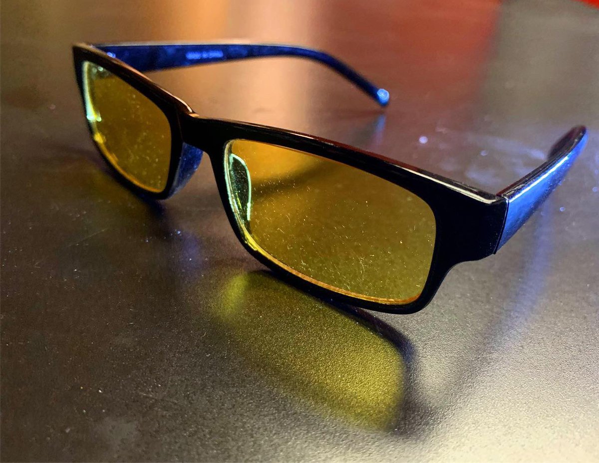 BradFanshaw's tweet photo. The prototype #CirclebBrand #sunglasses Iโve been wearing them, putting them through hardcore test for over a year. Tell us what you think about the style, yellow & blue lens color and if you would be interested in a pair. We will have an introductory pre-order very soon. https://t.co/1LRPliFbbV