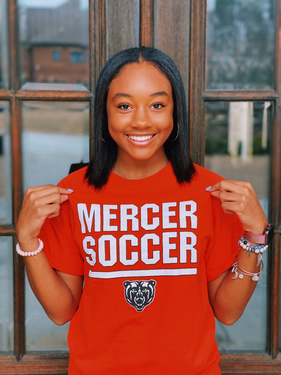 ngwinnettsoccer's tweet photo. 🐻CONGRATULATIONS to our own sweet Chandler who committed to play at Mercer!!🐻 This girl was a monster at u12, but she has grown into a LEGEND!! So proud of you!! (Just don’t get injured in da clubs again 😉) https://t.co/vw5cu1311j
