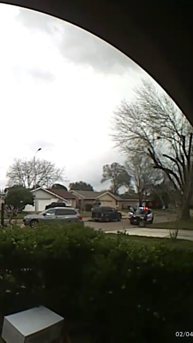 Tonight  will show #exclusive video of the moments leading up to a nearly hour long chase that went through Downtown. ⁦<a href="/KPRC2/">KPRC 2 Houston</a>⁩