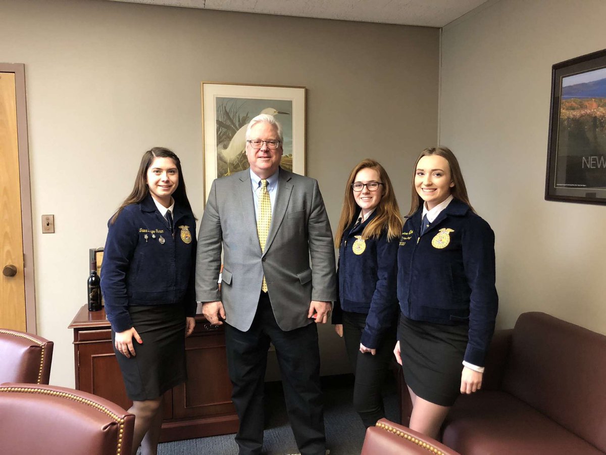 FltccFFA's tweet photo. As we finish up our state leadership experience. We would like to thank our legislators and our new FFA friends. #nysffa https://t.co/SqVGnnmTTg