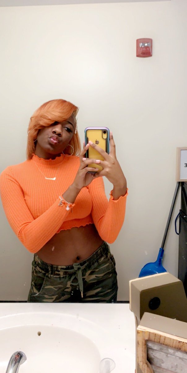 maureek18's tweet photo. Updateeeee . I have orange hair 🧡🥰 #ColorByMe https://t.co/cr3bQNikd0