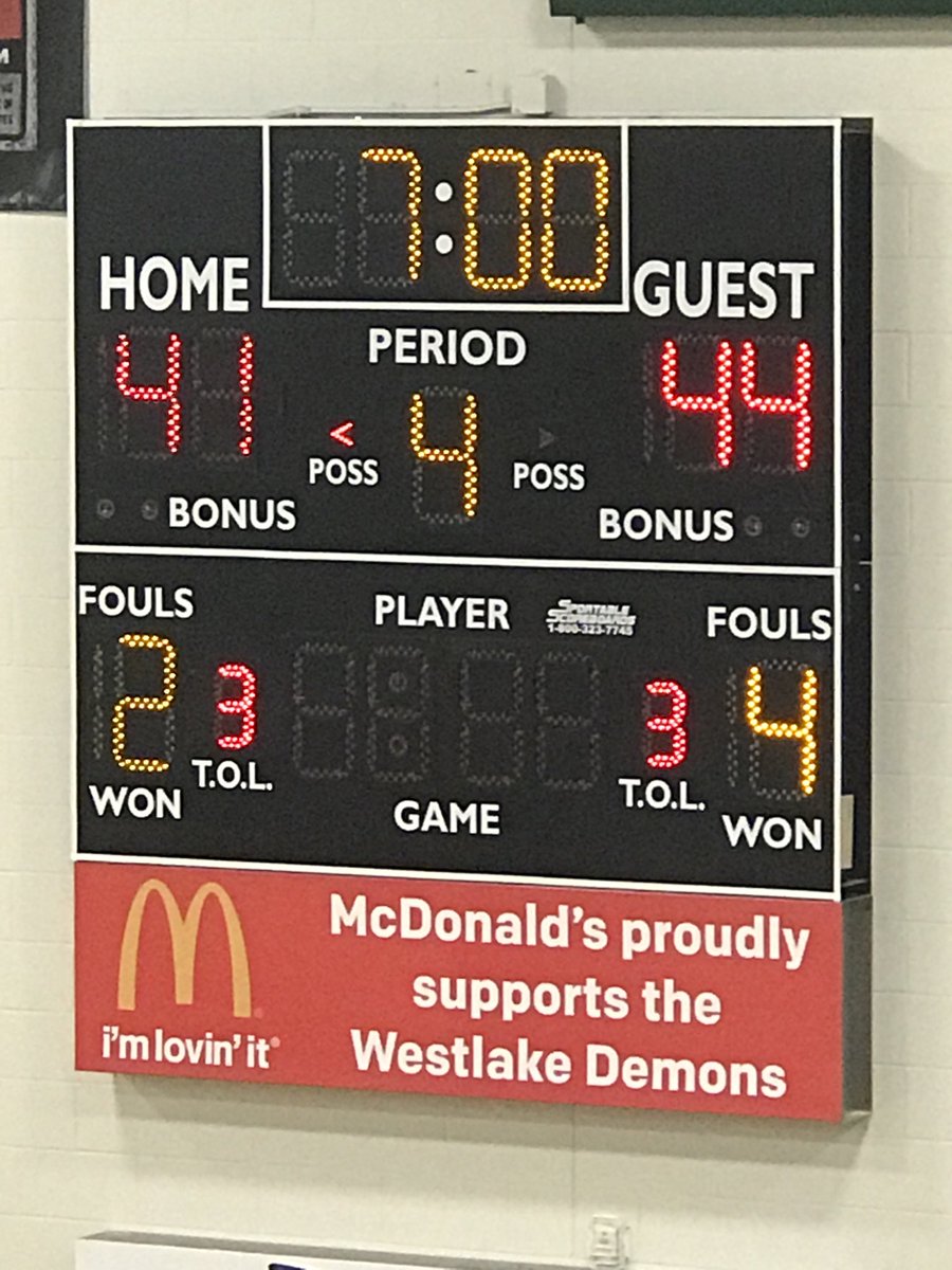 bme3434's tweet image. JV Boys Basketball at the end of the third.