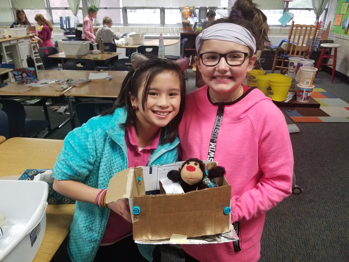 75navigator's tweet photo. First one built! Now, they head to paint! Miniature cardboard sled race! @cchopp @ComstockPS #STEMAcademy #Innovationeducatorcorps #engineerdesign @ClassroomMakers https://t.co/zRSpPEBNZf