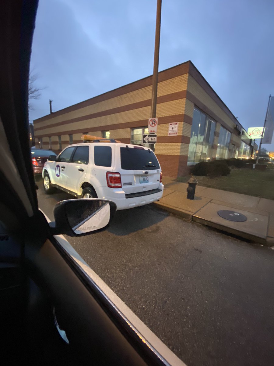 KrisTheohar's tweet photo. Same car, just two nights in a row. I guess it’s ok to not only park in a no parking zone, but to also block a fire hydrant if you’re bi state staff and need to workout 🙄Car #892 @BiStateDev @joevaccaro @StLouisTraffic @LydaKrewson https://t.co/uyKJ5vFKED