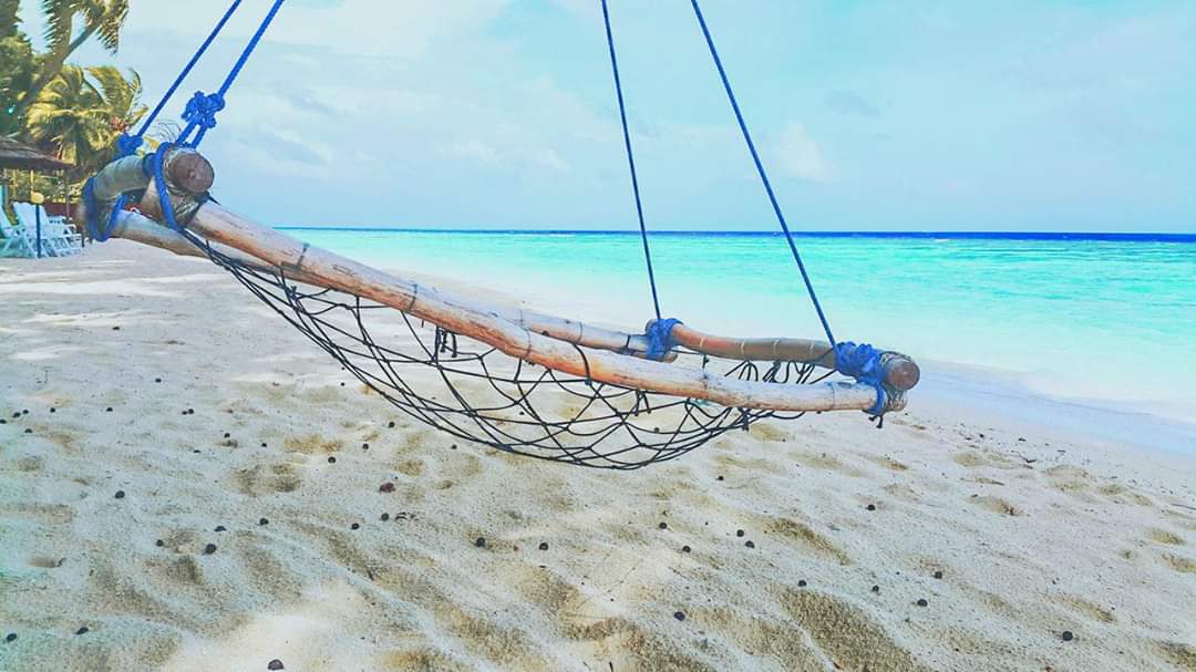 nextstopmv's tweet photo. The best kind of therapy is beach therapy!
.
.
.

#beachdays #funexperiences #maldiveslife #travelislands #dhiffushi #portiahotelandspa #maldivesdestinations #budgettravels #maldives #nextstopmaldives https://t.co/4UbS5pPLM4