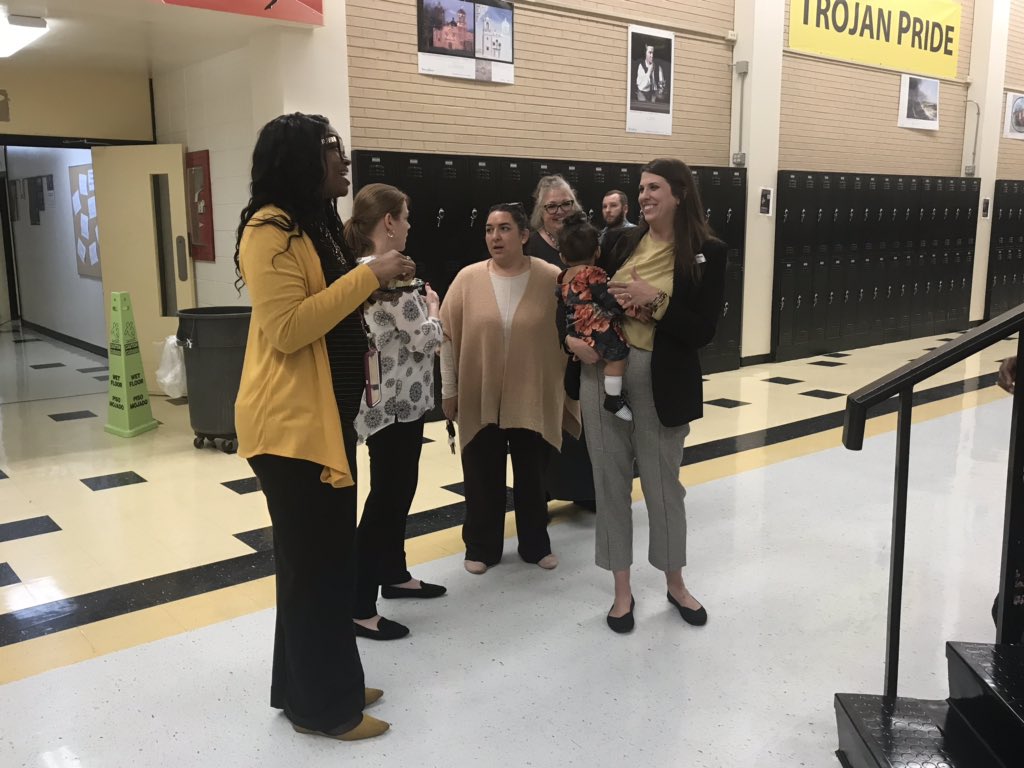 HSSD_Trojans's tweet photo. We proudly honored Hot Springs World Class High School Principal Mrs. Kiley Simms, during the #HSSD Principal Reception held in her honor this afternoon beneath the newly renovated HSWCHS Media Center. Thank you to all who helped us honor this special lady and wonderful leader. https://t.co/k9y72u6w0e