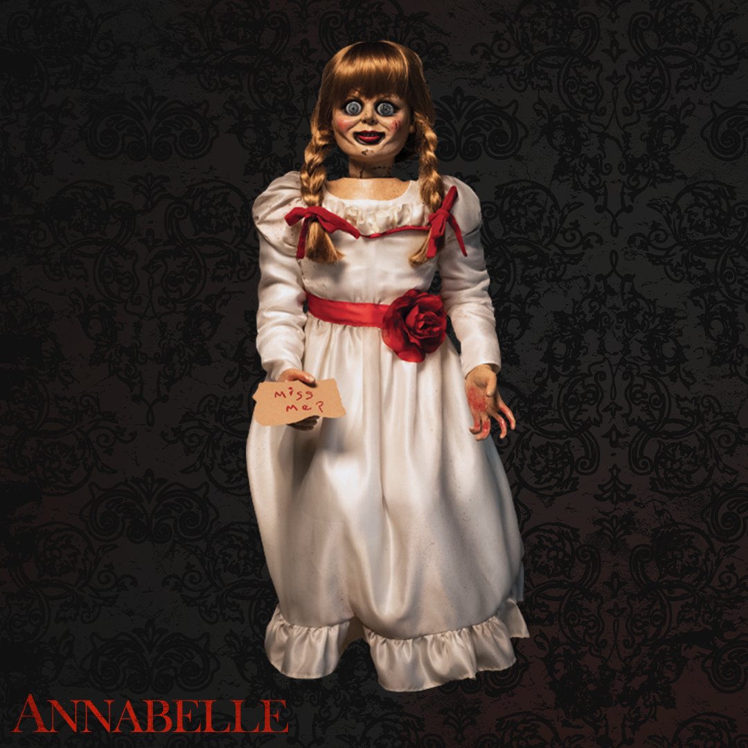 You’ll swear that she’s real when you hold this @annabellemovie prop replica doll. bit.ly/2TqFegk