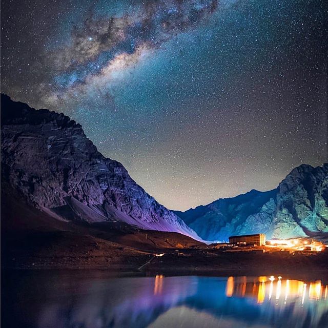 The Milky Way giving our sunsets a run for their money

Beautiful photo by <a href="/ifuran/">iFuran</a>