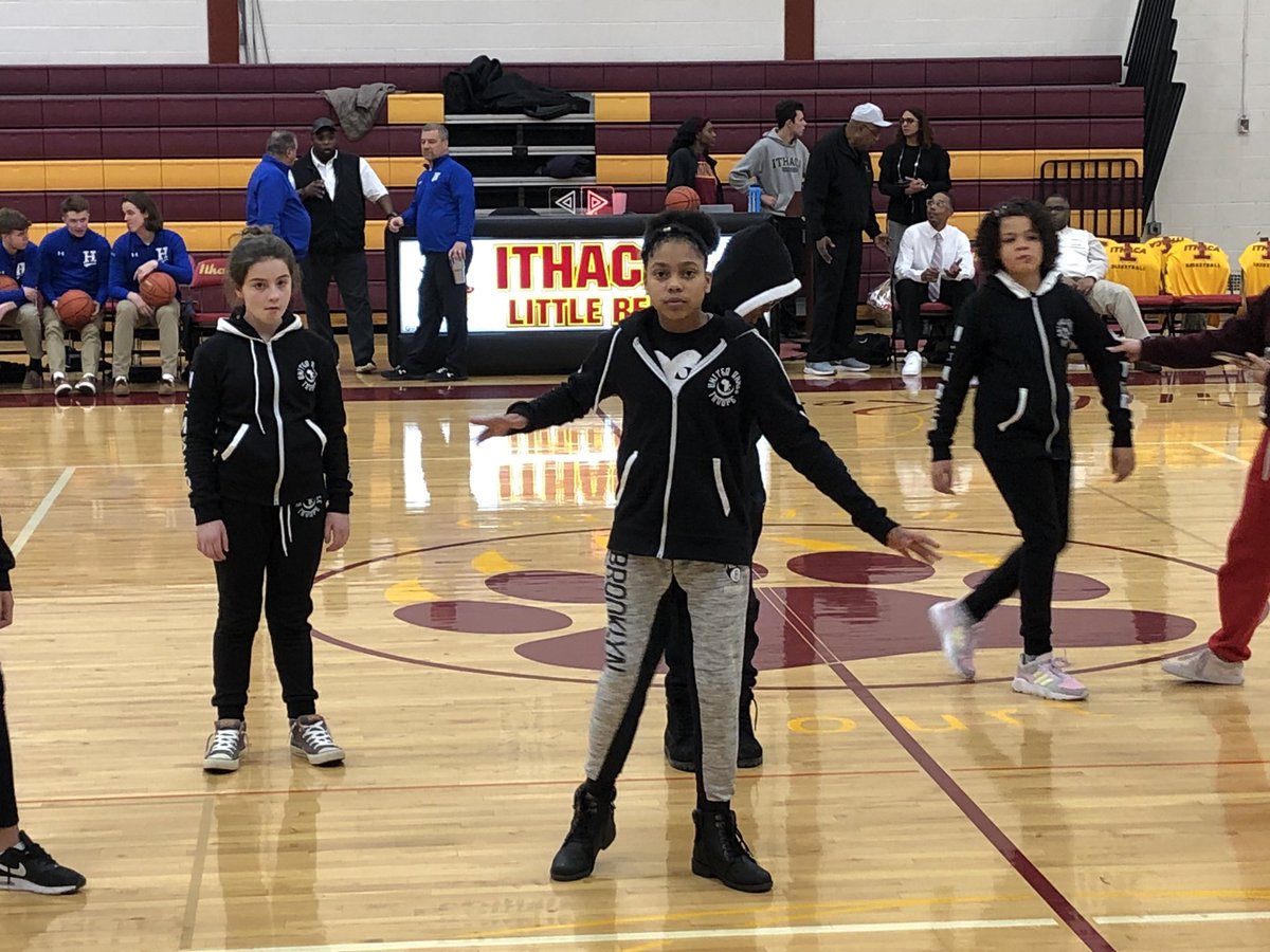CornellSTEP's tweet image. STEP students Luke, MJ and Biggie (happy birthday!) get the W for JV bball, Jazzy performs at halftime with United Dance and Trae celebrates Senior Night! Proud of all of them! @ithacaathletics @IthacaNYSchools