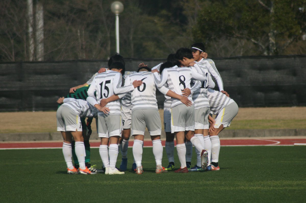 宮崎産業経営大学サッカー部 先日 アビスパ福岡と練習試合が行われました 45分 2本 0 6 ありがとうございました