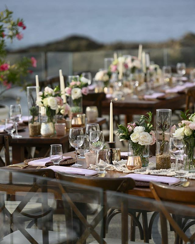 Eventives's tweet image. Don't you love how beautiful and romantic looks this #tablescape
.
.
.
.
.
#wedding #tablesetting #weddingday #details #loveisintheair #weddingdestination #beachwedding #weddingdecor #inspiration #beautiful #romanticlandscape #especialmoments #getmarried… ift.tt/31rkret