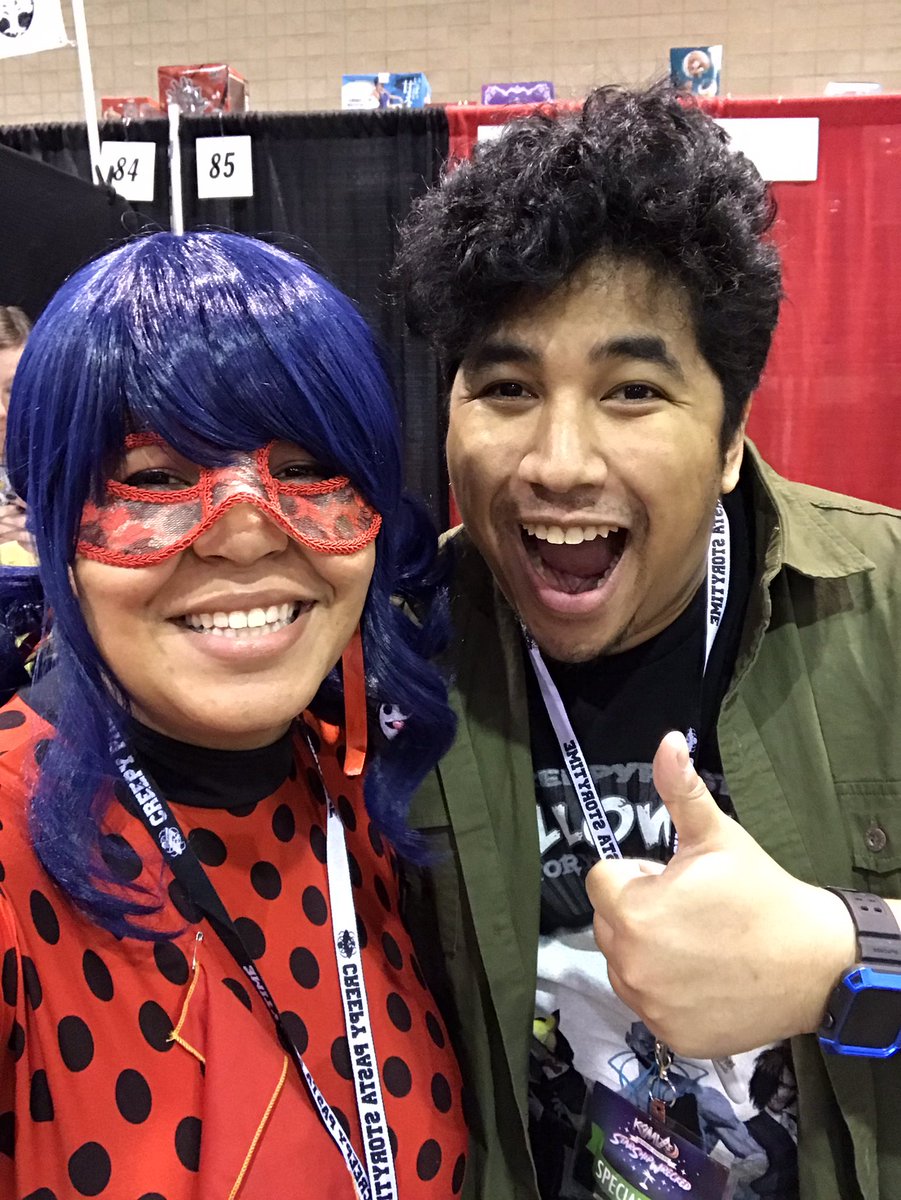 MinorKeyCosplay's tweet photo. @MrCreepyPasta0 is always the first one I look for in any dealer room he’s so nice 🥺 he’s shaped like a friend https://t.co/LZw9c18leY