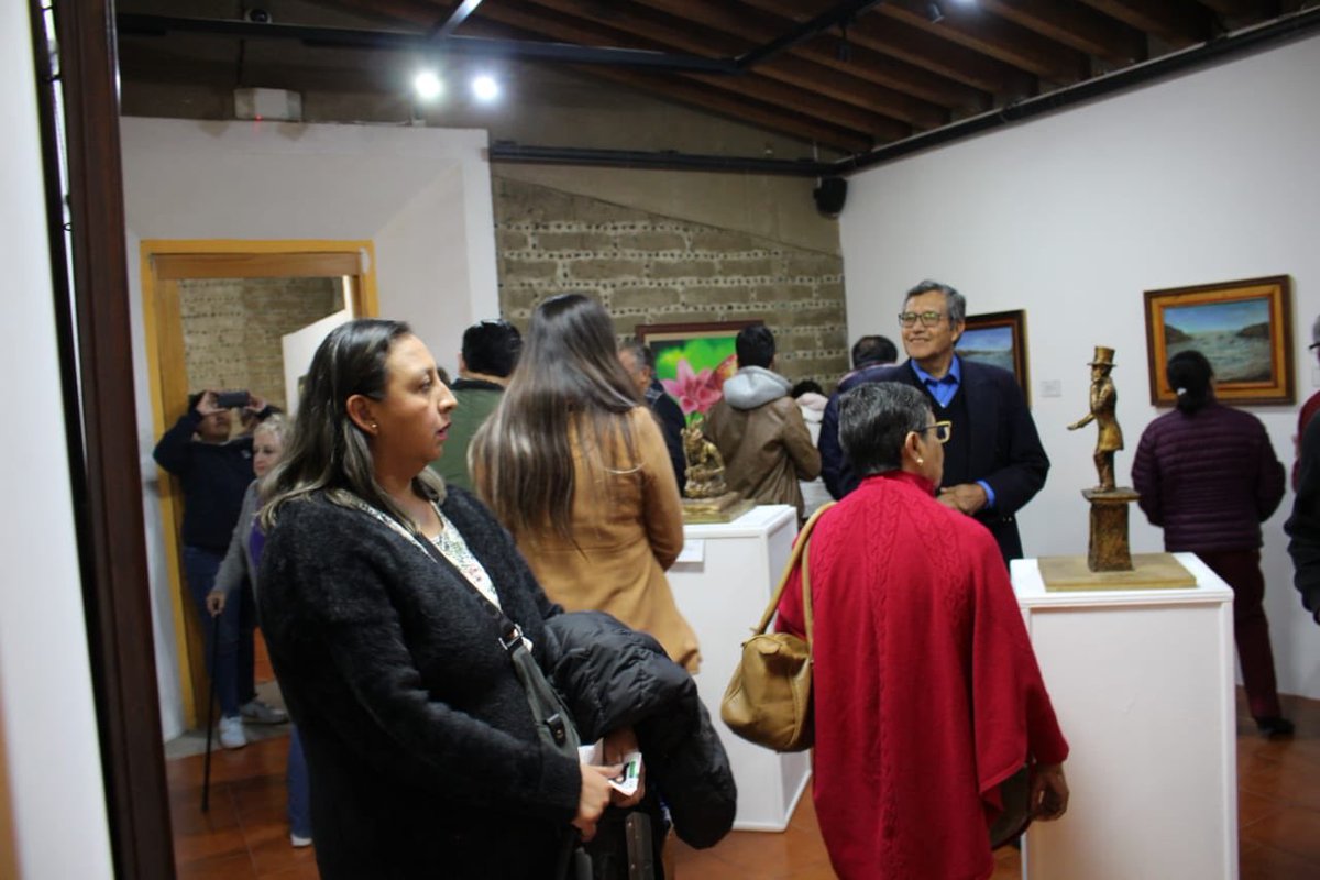 CulturaTlaxcala's tweet photo. 📌Gracias a todos los que se dieron cita en la @PinacotecaD y disfrutaron de la Exposición "El arte, alma de los pueblos" del Grupo de Arte “T”. 1980-2020. 

Aún estás a tiempo de conocerla, te esperamos‼️

🏛️🖼️🖌️🎨

#VisitaTuMuseo #ConoceTuMuseo #MuseosTlx #SomosCultura https://t.co/DhYRyhblG9