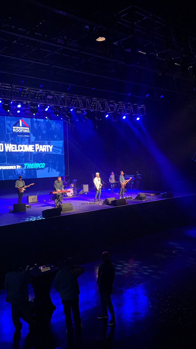 cdonovan0727's tweet photo. Thank you @TremcoRBM for a fantastic welcome party! @FARRELLROOFING2  #IRE2020 https://t.co/2YCIpRG69c