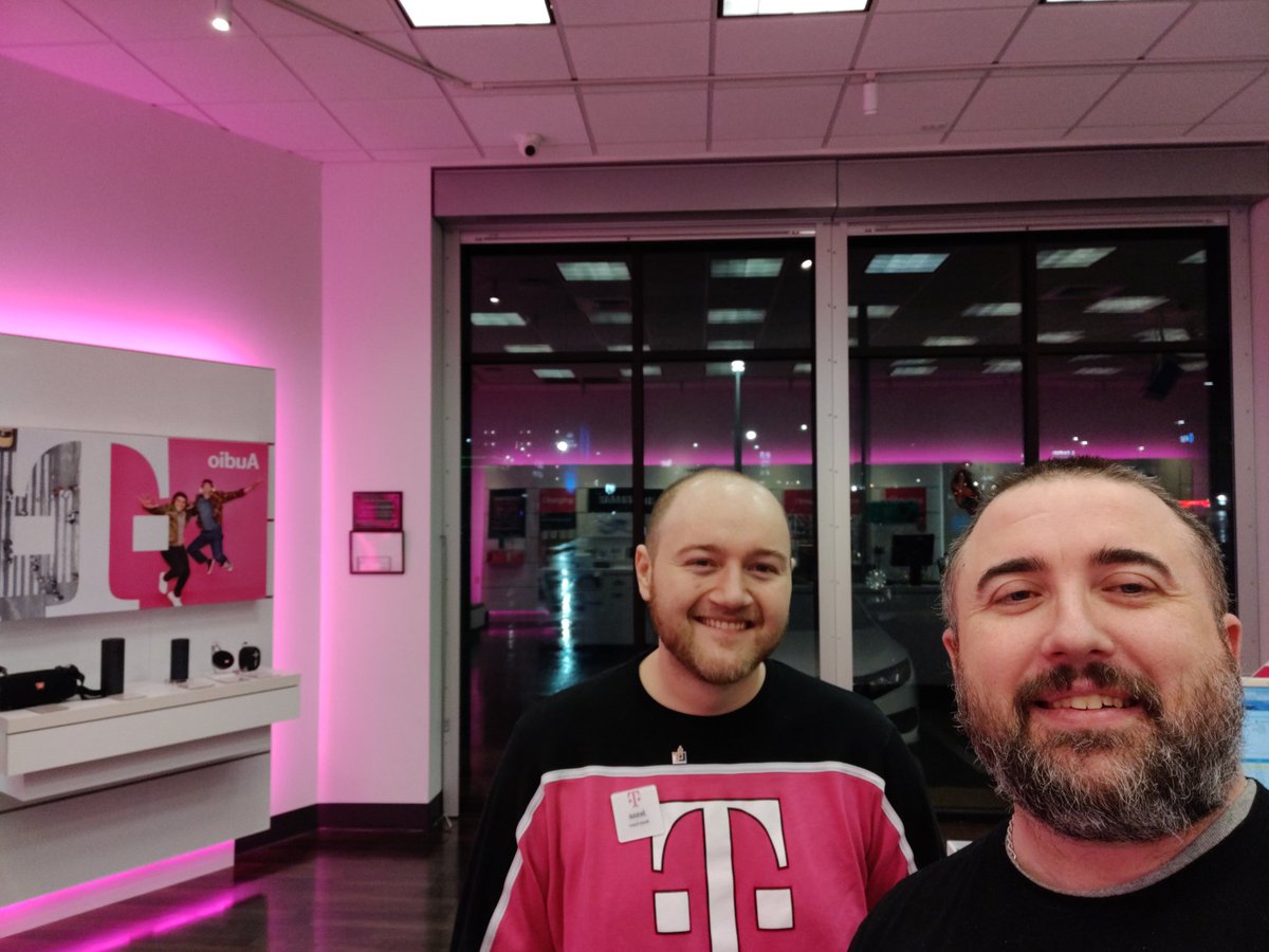 Eagle1ce's tweet photo. I would like to welcome my newest team member @jesseminton17 to team Kirkwood. Jesse joined the Team as our Leader In Training.  Congrats on your new level of leadership and I look forward to your growth into an RSM in the future here @WirelessVision. #iamwv #wvistheplacetobe https://t.co/Yoyx7Aqf5Z