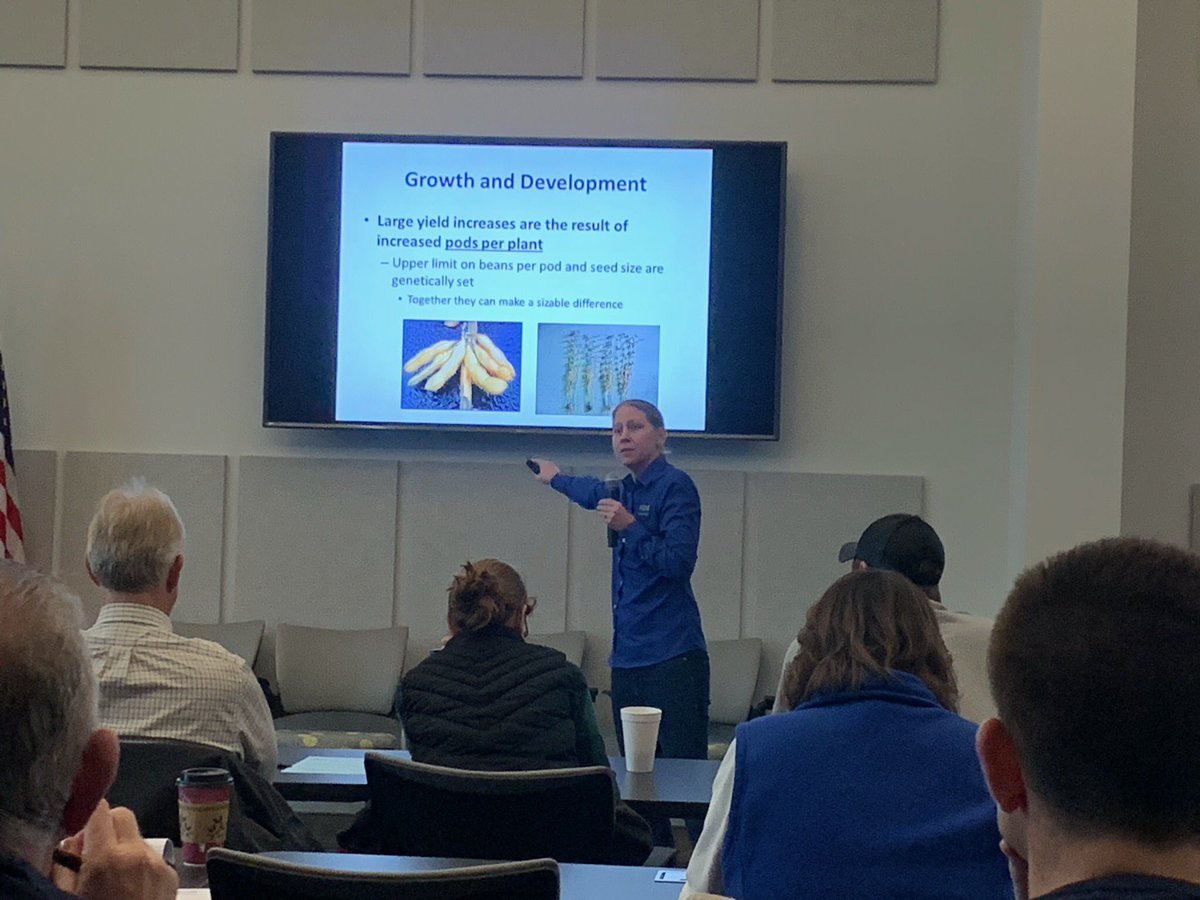 BMcrop's tweet photo. Full house as Missy spoke to growers at the Intensive Soybean Management Workshop this week on managing soybeans &amp; improving yields! @kysoybean thanks for having us! #prepfor2020 https://t.co/qIuBsdNmAM