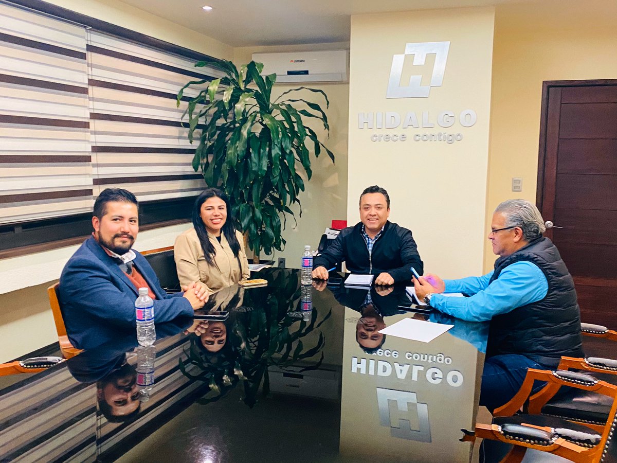 Junto a la Diputada <a href="/Are_MirandaA/">Dip. Areli Miranda</a>, evaluamos y definimos diversas acciones a ejecutar en materia de infraestructura. 

¡En el <a href="/gobiernohidalgo/">Gobierno Hidalgo</a> somos un gobierno cercano, atento y sensible a las necesidades de los hidalguenses!