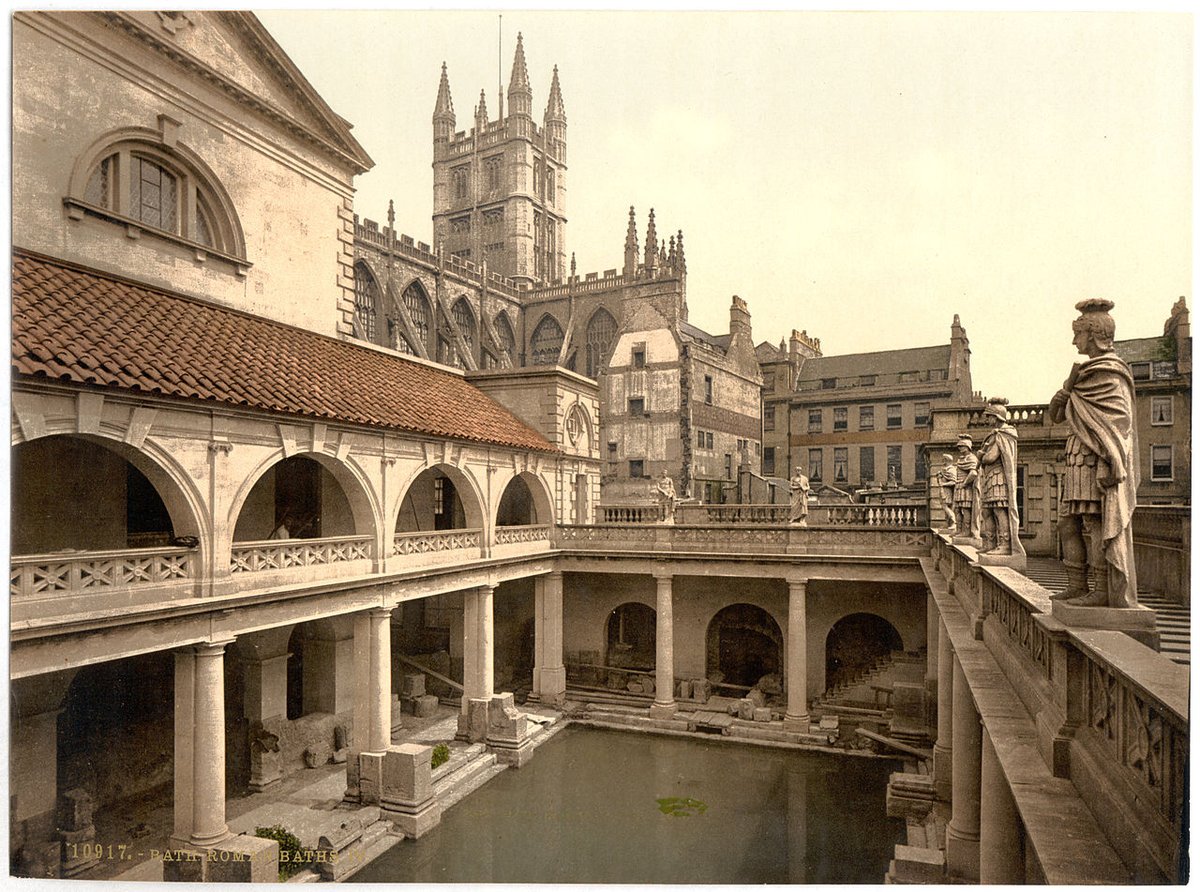 #19thcentury Photochrom of the Great Bath at the Roman Baths. The entire structure above the level of the pillar bases is a later construction and was not a feature of the building in Roman days. #romanbaths #greatbeath