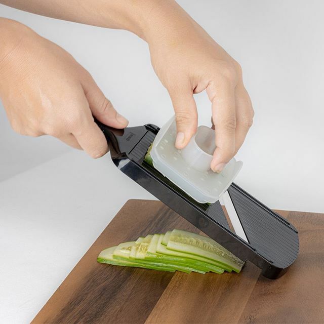OtlinkSocial's tweet photo. Keep those healthy work lunches going throughout the week!  Super clean uniform veggie slices in an instant thanks to our Kyocera's Adjustable Mandoline Slicer.  Be sure to use the handguard, because this thing is SUPER quick. The ceramic blade is made f… https://t.co/c6Lopi2QME https://t.co/rlDOQ89cUI