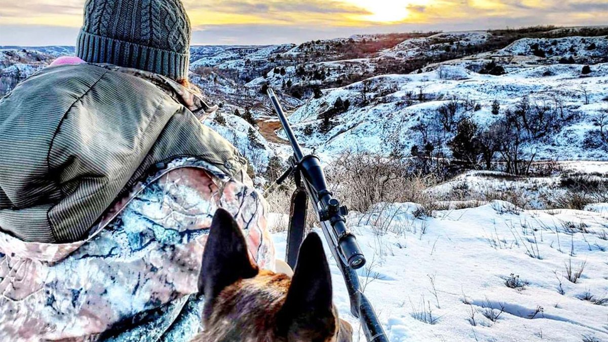 Coyote hunting near rugged Lake Sakakawea. Days like this are hard to beat 👌 #OutdoorsND #BeNDLegendary

 📷: Judy Catherine ow.ly/KIK150ycmg8