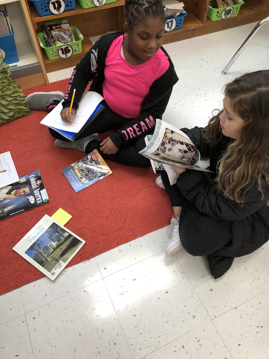 Holly Jackson tweet media