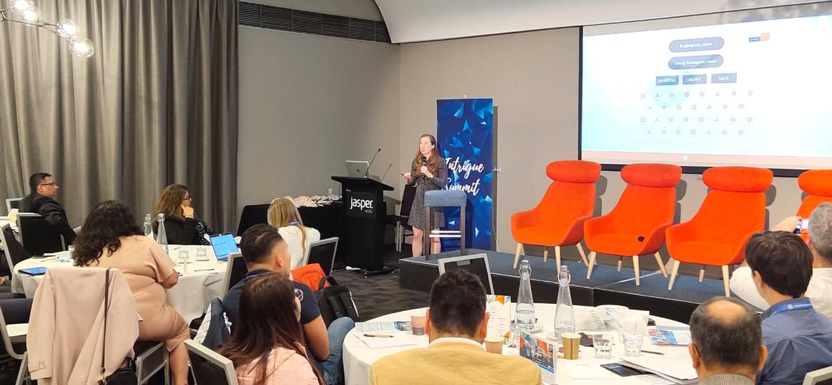 salesgasm's tweet photo. Rebecca Collins talking about 'How to Build a Winning Content Strategy in 2020' during her keynote at the exciting Intrigue Summit, Melbourne 2020 #Intmel #Intrigue https://t.co/I2eRx6lAMY