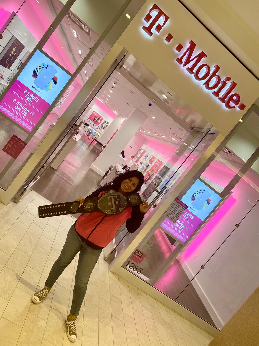 camm231's tweet photo. Continued..Our last few months we lead the market and worked hard before our team split up! @JoyLovesMagenta & @BrandonjLass led us to number one in the #MDBeltway district! 😭 we worked hard and I will always consider that store my baby. #613D #goodbye https://t.co/QfcEwKJTNq