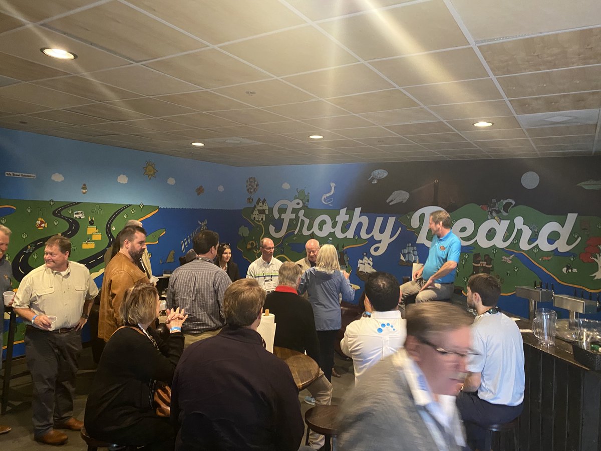 PurityPlusGas's tweet photo. Bourbon and Beer to end day one of the PurityPlus Annual Meeting!
#stripedpig #frothybeardbrewing #IWDC #PurityPlus https://t.co/O1YMCMtPtQ
