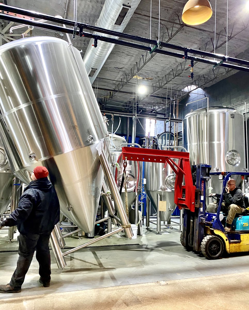 OldIrvingBeer's tweet image. The new tanks are in the house. Have some re-arranging to do and then it’s time to fill’em up! #morebeer 🍻