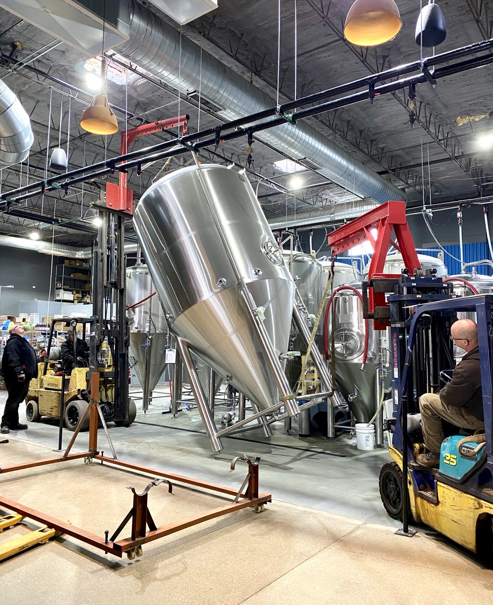 OldIrvingBeer's tweet image. The new tanks are in the house. Have some re-arranging to do and then it’s time to fill’em up! #morebeer 🍻