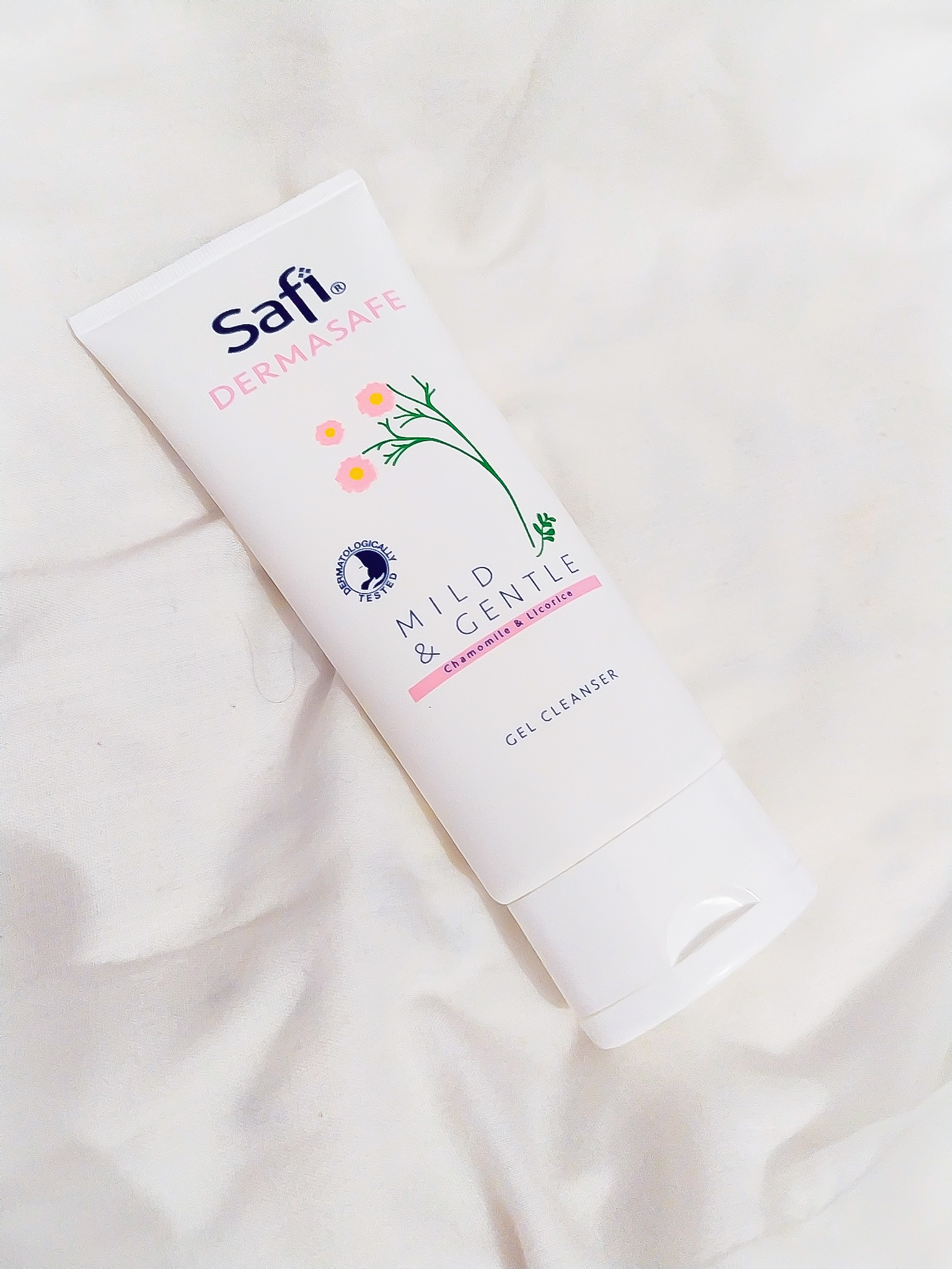 safi gel cleanser