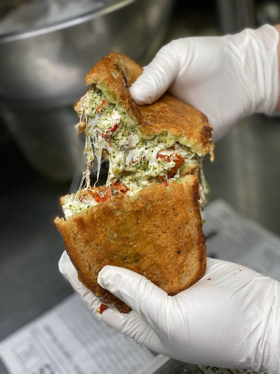ThompsonBrewing's tweet photo. + Pesto
+ Sun dried 🍅
+ fresh mozzarella 🧀
+ sourdough 🍞
+ Parmesan
= Caprese grilled cheese
#weeklyspecial #thompsonbrewing #pesto #freshcheese #sundriedtomatoes #sourdoughbread #foodwithflavor #foodieintraining #grilledcheese #italianwannabe https://t.co/xiimcuyCSR