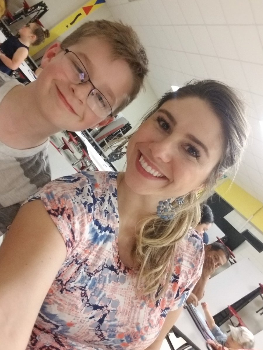 kristystepp's tweet photo. Book prom with some of favorite people tonight! Had so much fun! #PCEfamily #TeachHardLoveHarder @PeachCreekElem @SplendoraISD https://t.co/kwtaKiDTzw
