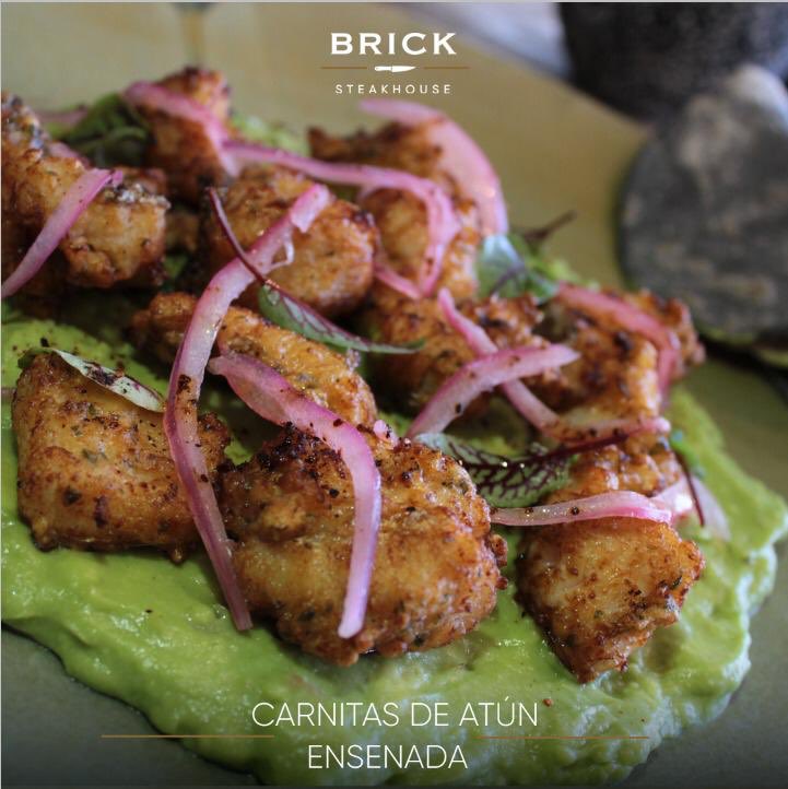 bricksteakh's tweet photo. ¡Ven a a Brick y ordena estas carnitas de atún! 
Son la mejor elección para iniciar tu cena🍴

Visítanos
📍 Av. Américas 1254 Guadalajara, Jalisco ¡RESERVA!

Reservaciones
📞 (33) 2471 7068
📲OpenTable 
#BrickSteakHouse #gdl #guadalajara #Foodie https://t.co/86RatngGTP