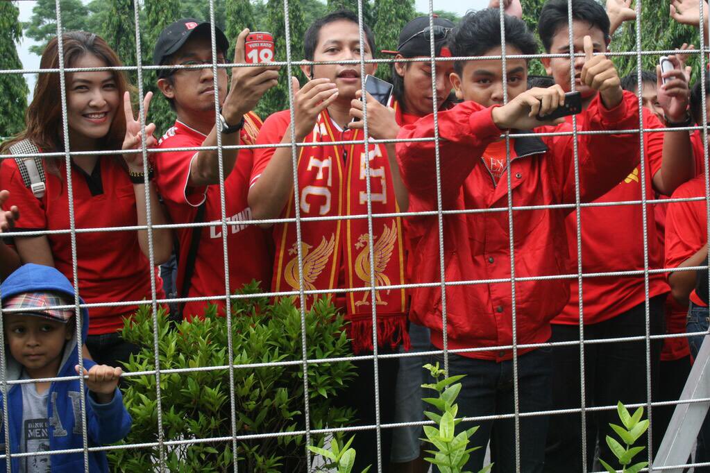 Lihat anak2 muda LFC jadi ingat memori <a href="/LFC/">Liverpool FC</a> U17 di Sultan Agung Bantul 2014. Drop foto kalian kalau masih punya. #anakbigreds