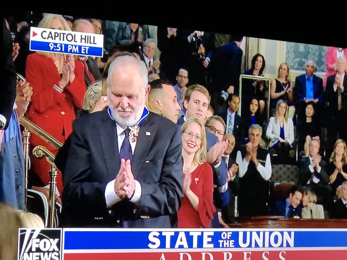 RedKelly6's tweet photo. Now that is presidential!!! https://t.co/xvzPYsQlYF