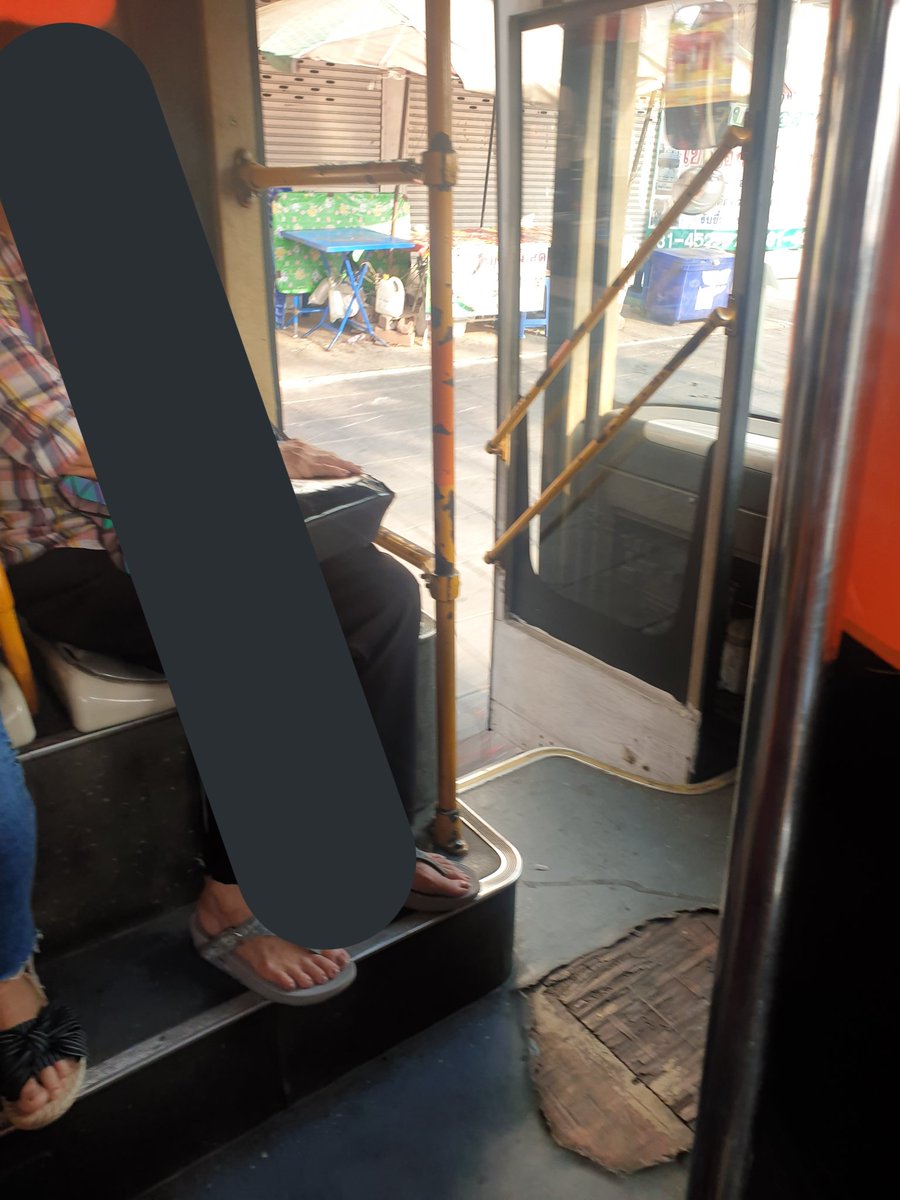 WThis_'s tweet image. ที่มีคนบอกว่า รถเมล์เอาขยะมาให้ประชาชนใช้ ไม่เกินจริงเลย ฝากกระจายเสียงต่อด้วย สภาพรถปัจจุบันตอนนี้ย้ำแย่มาก #โหนกระแส #ทวิตดีคนรีน้อย @js100radio #รถเมล์ไทย #รัฐบาลเฮงซวย