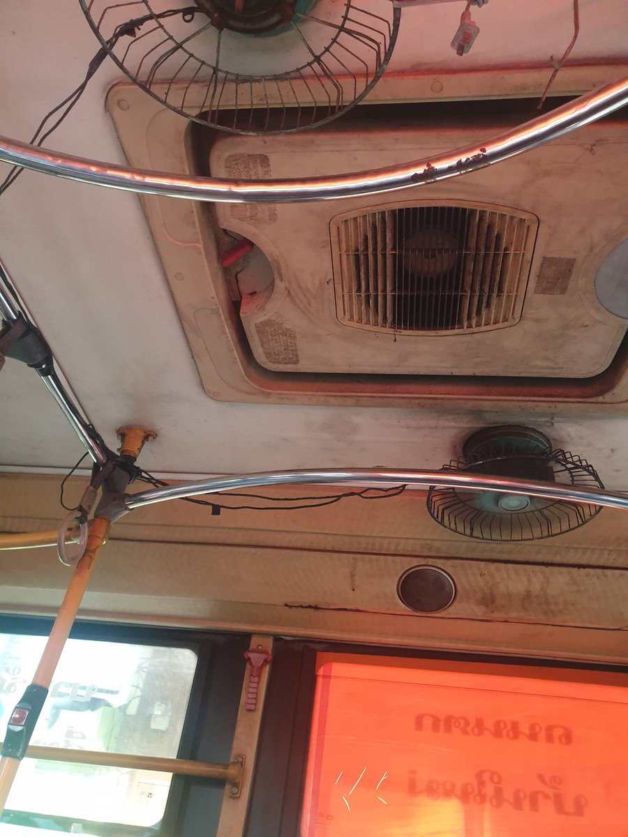 WThis_'s tweet image. ที่มีคนบอกว่า รถเมล์เอาขยะมาให้ประชาชนใช้ ไม่เกินจริงเลย ฝากกระจายเสียงต่อด้วย สภาพรถปัจจุบันตอนนี้ย้ำแย่มาก #โหนกระแส #ทวิตดีคนรีน้อย @js100radio #รถเมล์ไทย #รัฐบาลเฮงซวย