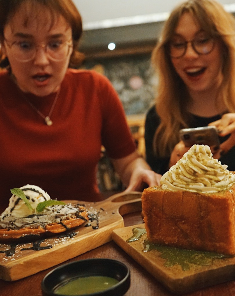 Our new desserts are pretty jaw-dropping, if we do say so ourselves 😱💚 #yegfood #yeg